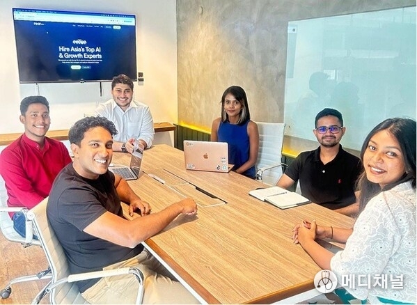 Founder and CEO of Roar Global, Mustafa Kassim with the Apex AI core team members
